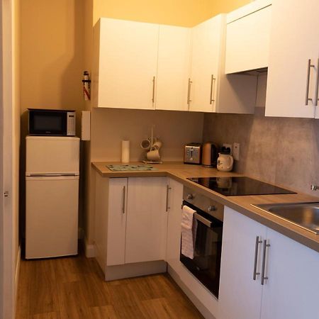 Barrybeag 1 Bedroom Apartments แบลลีย์วอน ภายนอก รูปภาพ
