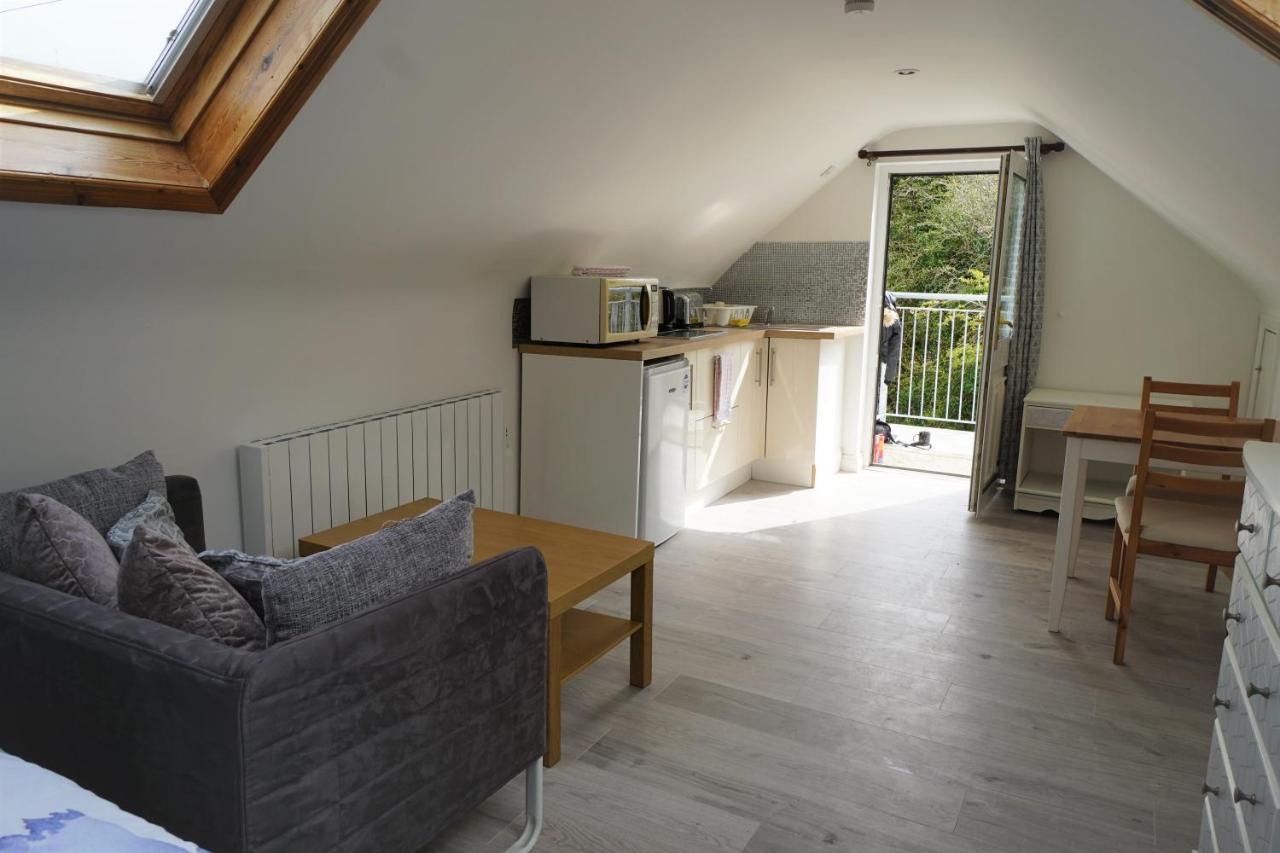 Barrybeag 1 Bedroom Apartments แบลลีย์วอน ภายนอก รูปภาพ
